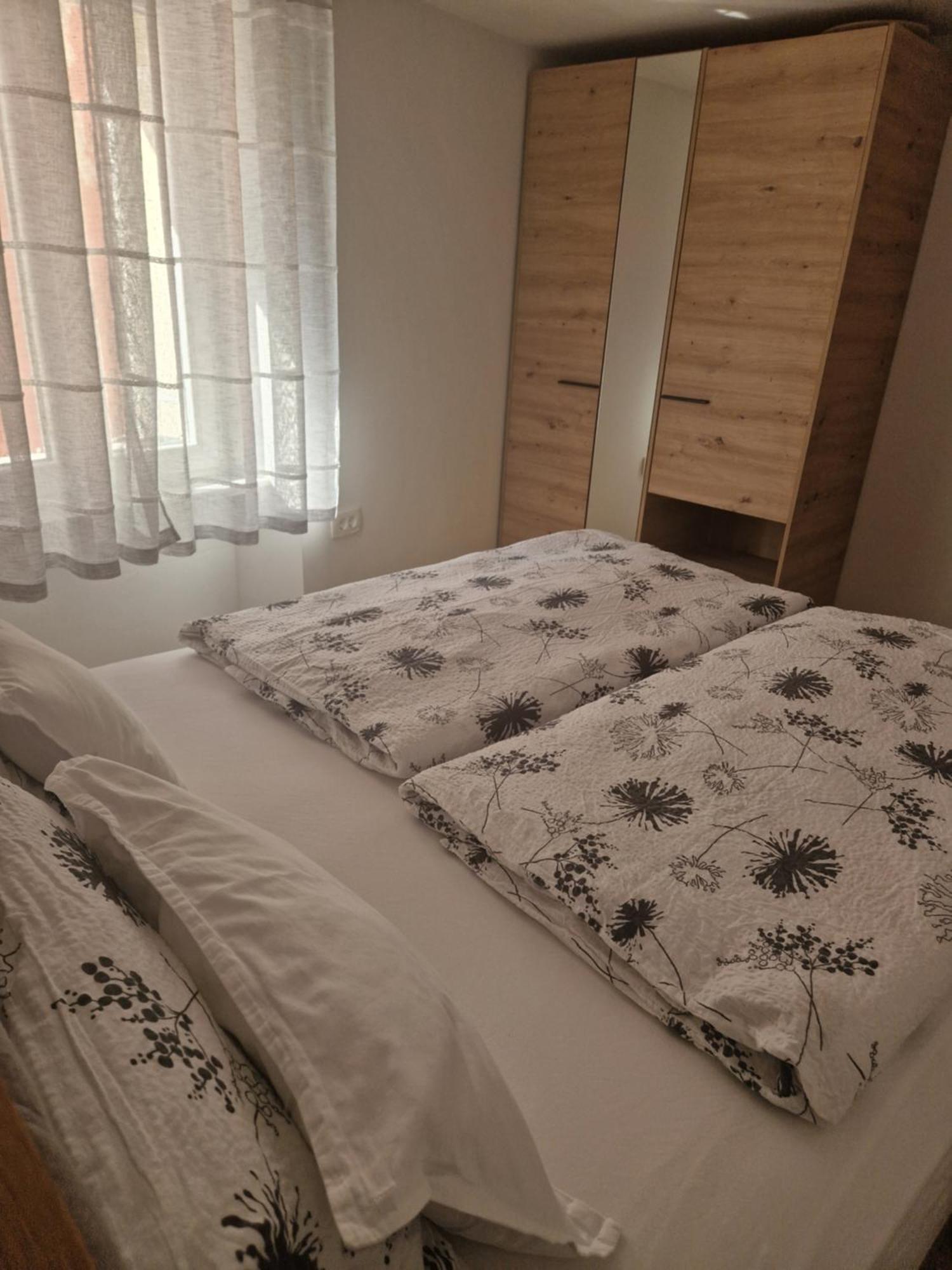 Apartments Diana 皮兰 外观 照片